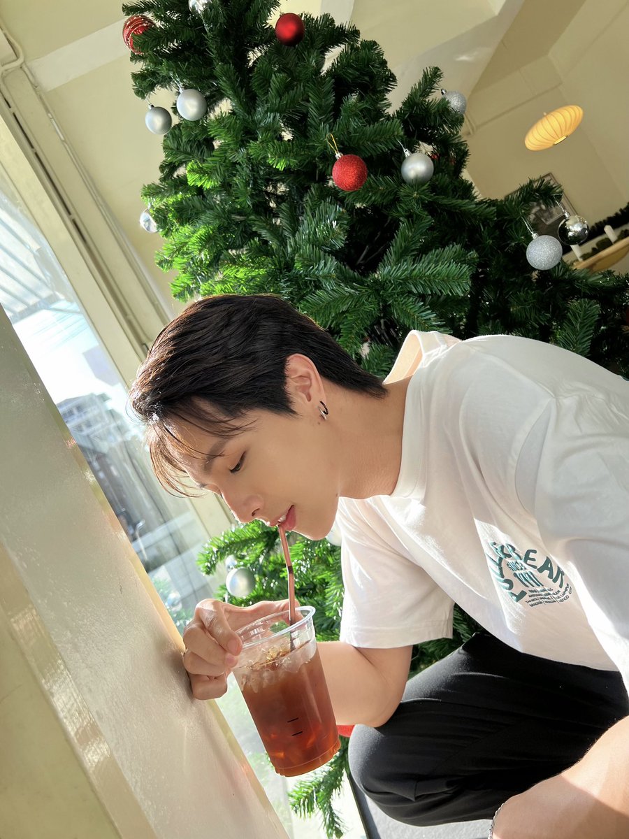 Flukejeee's tweet photo. let's me colour your day 🖍️ #Flukepsk https://t.co/VdSNWvVL4s
