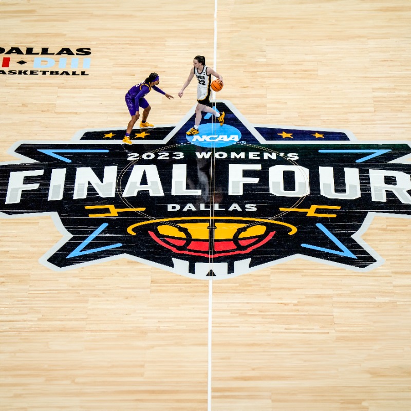 FOS's tweet photo. BREAKING: The NCAA and ESPN have signed an eight-year, $920 million extension to their current media rights package of 40 NCAA championships.

It values the D-I women’s basketball tournament at $65M annually.

"We didn’t do a renewal. This is a reset."

@achristovichh's story ⬇️