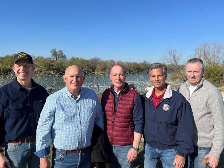 IndivisibleBUX's tweet photo. We are 15 days from the looming government #shutdown.
But #PA01's Brian Fitzpatrick would rather take pictures with #MAGARepublicans like Scott Perry and Mike Kelly at the border than solve actual problems.
#PhotoOpFitz
#MAGAenabler
https://t.co/N79JgaaKUe https://t.co/Ink6lYPQxO