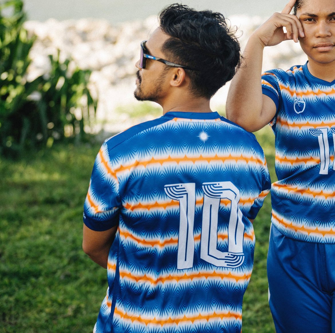 🚨 COMPETITION 🚨 We've teamed up with the Marshall Islands to give away one of the snazzy new shirts that will be worn in their first-ever match in 2024 🇲🇭🤩 To enter: ➡️ Follow both @SweeperPod & @SoccerFedMI ➡️ Retweet this post We’ll announce the lucky winner on 9 January.