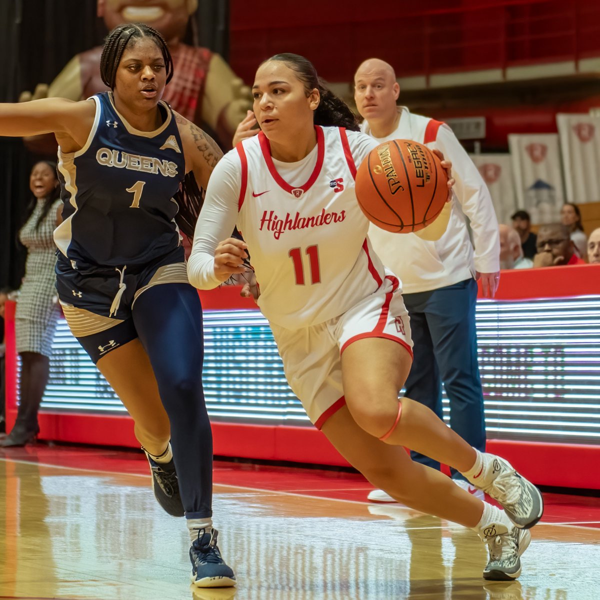 Radford_WBB's tweet photo. In last night's game Ashlyn set a career-high with 27 points and became the first Highlander since 2018 to make 10 shots in a single game!

#RadfordTough | #RiseAndDefend | 📸 Rob Simmons https://t.co/df9Q6Xdr9o