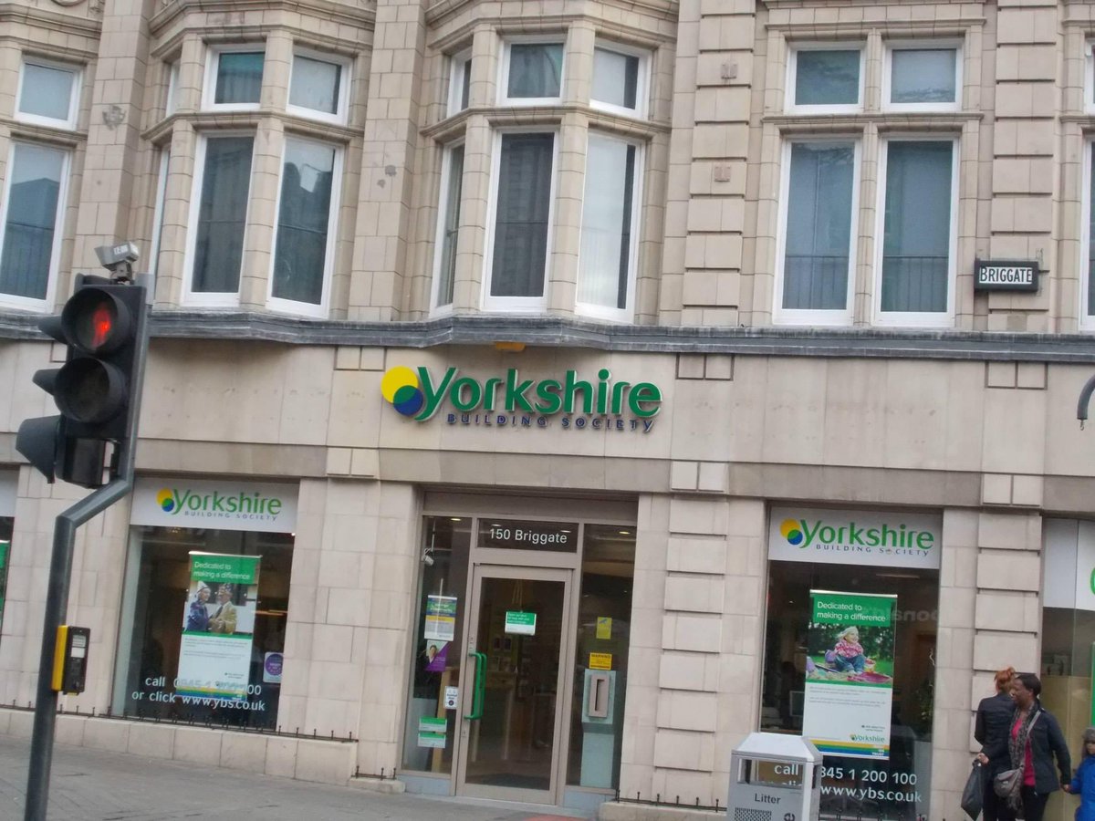 Prahast7's tweet photo. @ARCHisoutdoors Yorkshire ✨
Truly nostalgic even after ages those countless commuting from Keighley-Leeds - City of York. We’re the brightest golden memories
#UKchapter https://t.co/DDU9WBkFP9