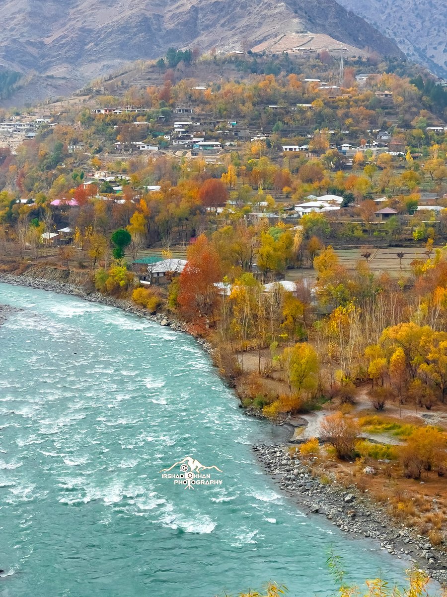 IsrarAhmedPK's tweet photo. #Drosh lower #Chitral ...Photo Credit #IrshaKhanPhotography https://t.co/jlB42LH0Gz