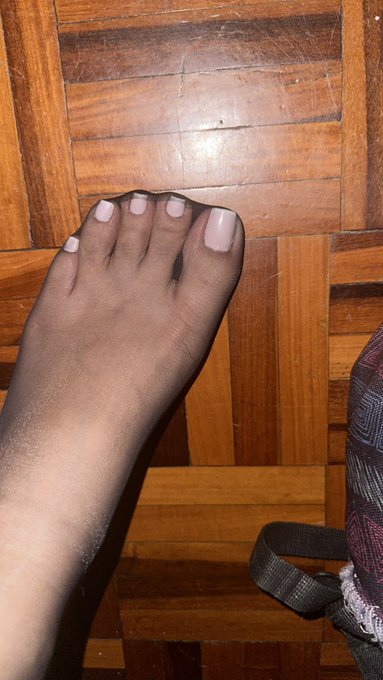 Hi dear! Dm for purchase my new 4K content 🔥 And approach the Sale of My Olds vids 😉 https://t.co/Ev<a href="/tag/customcontent"class="tags"><span>#customcontent</span></a><a href="/tag/perfectfeet"class="tags"><span>#perfectfeet</span></a><a href="/tag/sellinselling"class="tags"><span>#sellinselling</span></a>