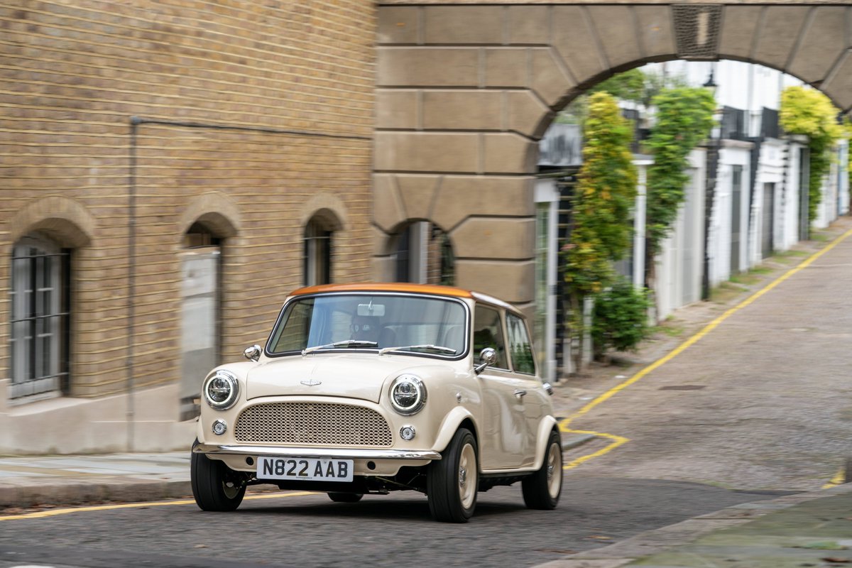 davidbrownautos's tweet photo. Elevate every journey. #eMastered #HandCrafted #MadeInBritain #Bespoke #OriginalRemastered #MiniRemastered https://t.co/ccafQVMRyN