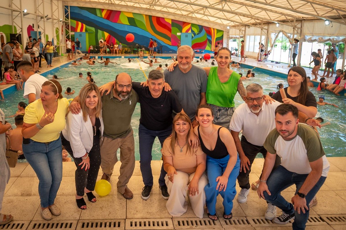 EducacionMuni's tweet photo. ¡Inauguramos la temporada en el Parque Educativo Este junto a @PasseriniOk 
Los Parques Educativos permiten que vecin@s puedan disfrutar de variadas actividades de verano.
Desde @municba continuamos sosteniendo políticas al servicio de la comunidad y sus necesidades. https://t.co/ovVu1Y8uCL