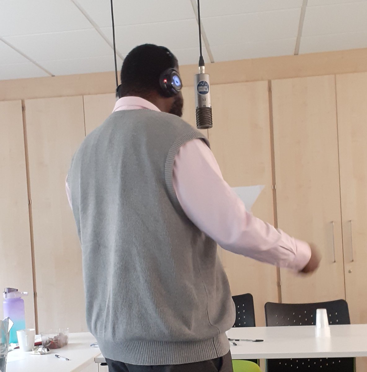 Finding Rhythms (@findingrhythms) on Twitter photo This month we're excited to return for another project with the acute mental health ward at Northwick Park hospital.
Clinical psychologist <a href="/HerronShona/">Shona Herron (she/her)</a> discusses how our partnership is helping to address mental health inequalities for young black men👉👉bit.ly/48GrHod This month we're excited to return for another project with the acute mental health ward at Northwick Park hospital.
Clinical psychologist <a href="/HerronShona/">Shona Herron (she/her)</a> discusses how our partnership is helping to address mental health inequalities for young black men👉👉bit.ly/48GrHod