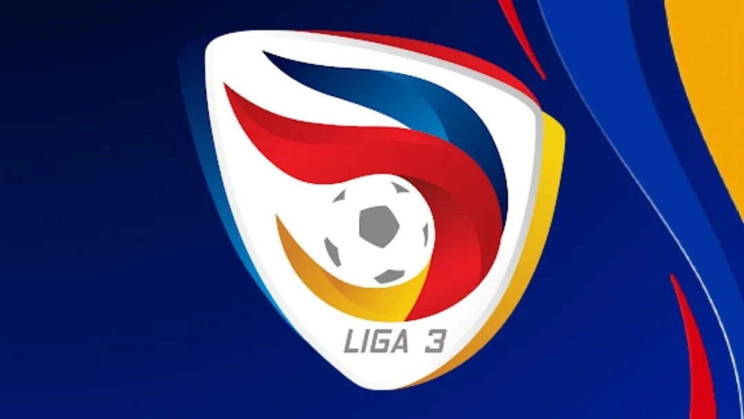 Kasta boleh terbawah, 
Urusan jersey ga mau kalah.

Dibuat jadi utas berikat,
Siapa tau hati terpikat

Karena Liga Tiga Punya Gaya

Here we go ... _