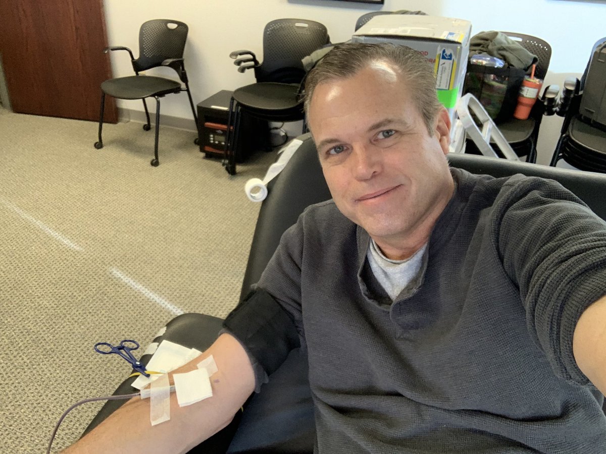 I hope you join me in starting the year by potentially saving a life.  The American Red Cross. Great Plains Region needs donations SO badly right now.  They’re at Nustar Pipeline Partners on W 21st until 2:30pm.