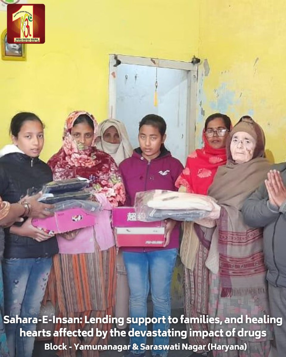 DSSNewsUpdates's tweet photo. Dera Sacha Sauda volunteers stand united in uplifting lives and aiding families affected by the tragic impact of #drugaddiction. The 'Sahara-E-Insan' initiative, guided by Saint Dr. MSG, is a beacon of hope for those who have lost their loved one. Together, we strive to make a difference through emotional and financial support to grieved families. #Sahara_E_Insan #HelpingHand #DeraSachaSauda