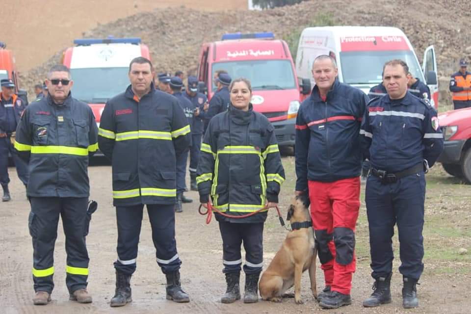 CoopSecuDefense's tweet photo. #Algérie 🇩🇿🇫🇷 : 1️⃣5️⃣ agents de la protection civile algérienne ont été formés aux fonctions de conseiller technique cynotechnique à Chlef.

#cooperation #protectioncivile #securitecivilefrancaise
#DCSD #DGSCGC #MREI #DCIS https://t.co/zVfAEjzGTI
