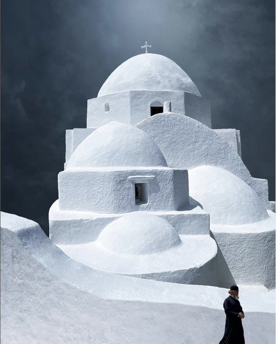 Most beautiful photographs of churches in Greece by Julie Meric @julie_meric Instagram
