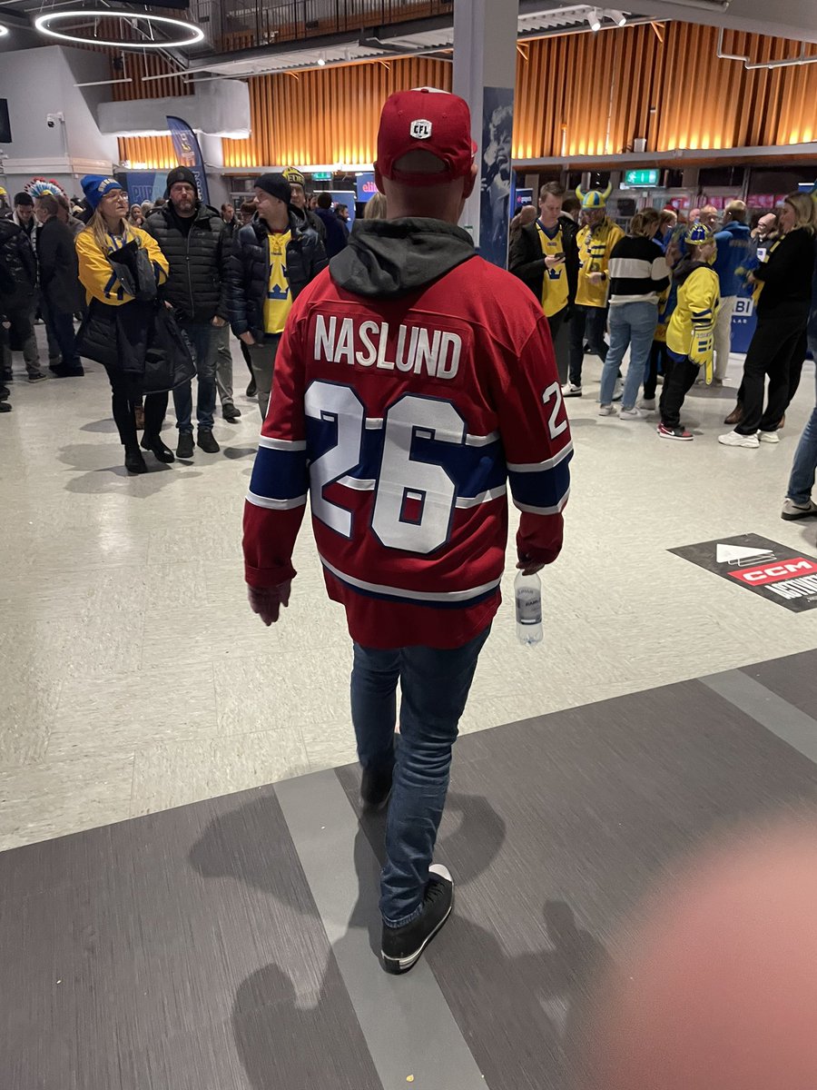 StephRDSJunior's tweet photo. J’étais certain de voir ca au moins une fois cette semaine !!! #Viking https://t.co/WXCFwVN802