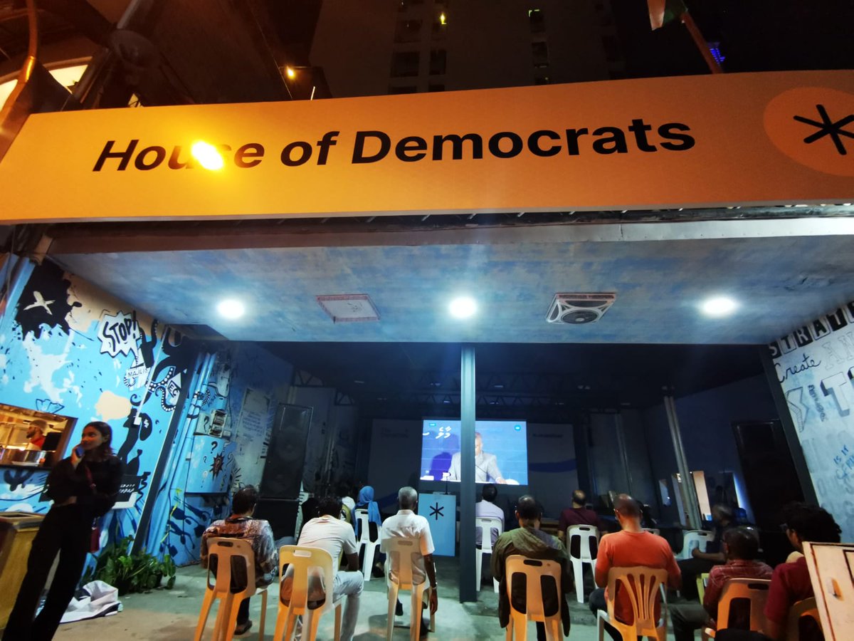 Iqbaalahme59794's tweet photo. #SanguTV Bahus Belun Vaguthun House Of Democrats Haruge (H Veyovilla) gai

@TheDemocratsMV 
@DemocraticThaa https://t.co/uNSZpLaLlr