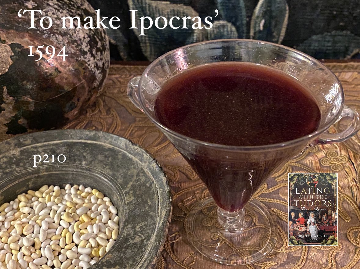 tudorfoodrecipe's tweet photo. In 1539 the justices of assizes in Norwich paid for two gallons of 'ipocras and too dosen spycebred'. Hippocras was a high status spiced wine & often drank at celebrations. It could be purchased ready-made or produced at home. #hypocras #eatingwiththetudors #12thnight https://t.co/vaN3AJznIn