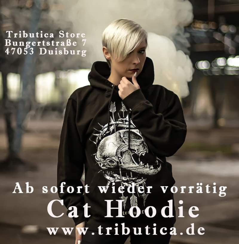 tributica's tweet photo. Am Wochenende kommt der Winter zurück, mit unseren mollig warmen und super bequemen Hoodies kommt ihr aber super durch die kalten Tage 🦇🦇🦇

#gothic #germangoth #streetwear #streetstyle https://t.co/Hnuzu1eLRW