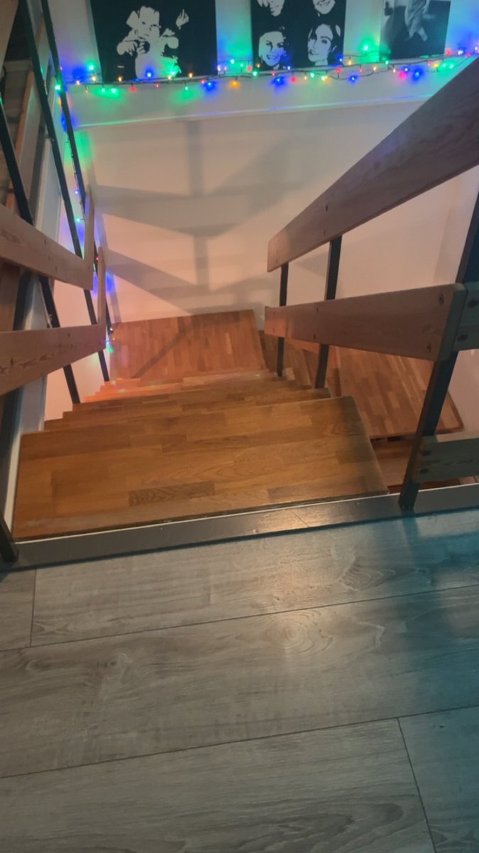 Er hægt að af óheppna sig? (Já þetta er orð)

Ég sleit nokkur liðbönd í fæti degi eftir jarðaför föður míns 1.november 2023. 3-6 manuðir með verki og í endurhæfingu.

Ég óskaði þess heitast ég myndi eiga betra ár í ár, það er rétt kominn 4.januar og ég var að detta niður þessa..