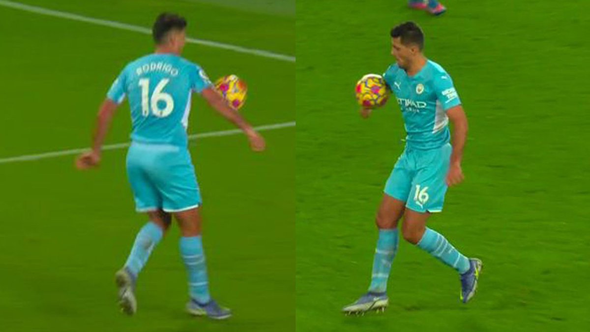 Declofeu's tweet image. Just a reminder about Chris Kavanagh and Everton - was on VAR for the Rodri handball and didn’t recommend a review, and was the ref who overturned the Lloris penalty and the last minute winner v United.