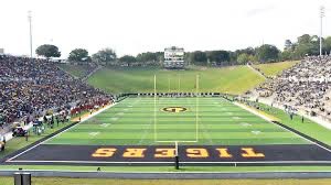 CastonCisco's tweet image. #AGTG Blessed to say that I have Received an offer from Grambling State University! 
@CoachJacobsonTJ 
@DavidJohnsonQB 
@Coach_AAnand 
@CoachRollins6
