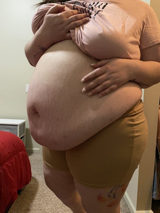 Hot in my PJs!!! ❤️&zwj;🔥❤️&zwj;🔥❤️&zwj;🔥❤️&zwj;🔥 https://t.co/ieGXaedj6v<a href="/tag/happymonday"class="tags"><span>#happymonday</span></a>