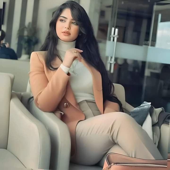 -لَوْ كَانَتْ حَيَاتُكَ قِصَّةً، مَاذَا سَيَكُونُ عُنْوَانُهَا؟!🤧🥹
# فنون الرد