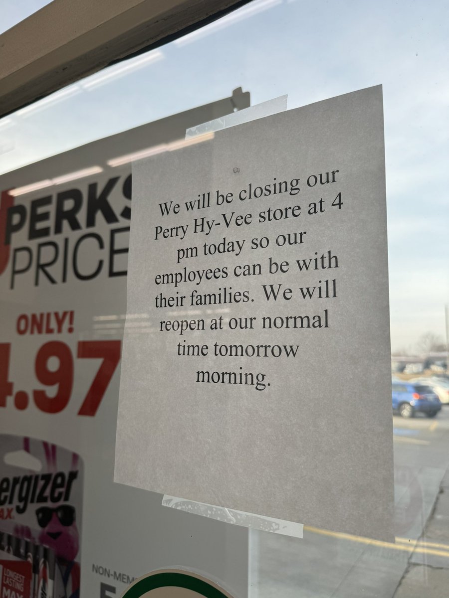 Grocery store here in Perry, Iowa will be closing earlier so they can be with their families after the tragedy. 

<a href="/scrippsnews/">Scripps News</a>