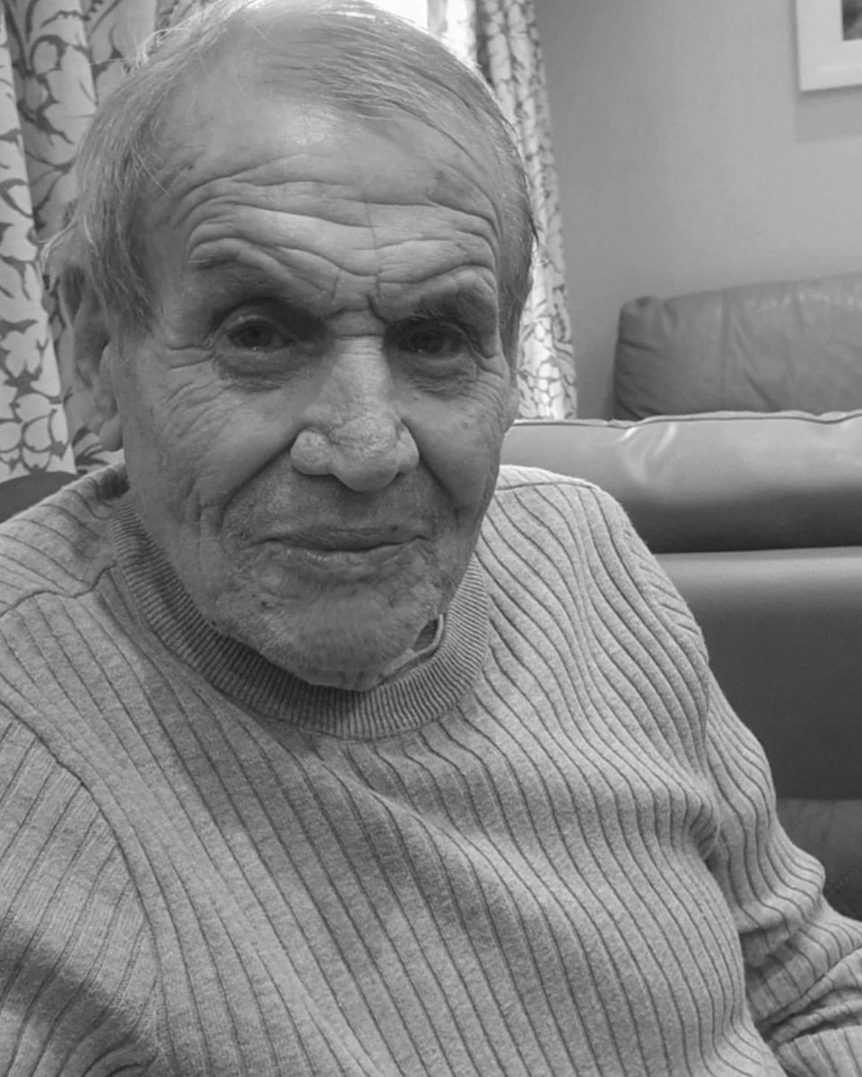 shrewsburytown's tweet photo. We are saddened to report former #Salop player and lifelong fan John Draycott passed away on Tuesday.

Please join us in a minute's applause to honour John in the 86th minute of our game against @Wrexham_AFC on Sunday.

Our thoughts and prayers are with his friends and family. https://t.co/7khRQJY4bv