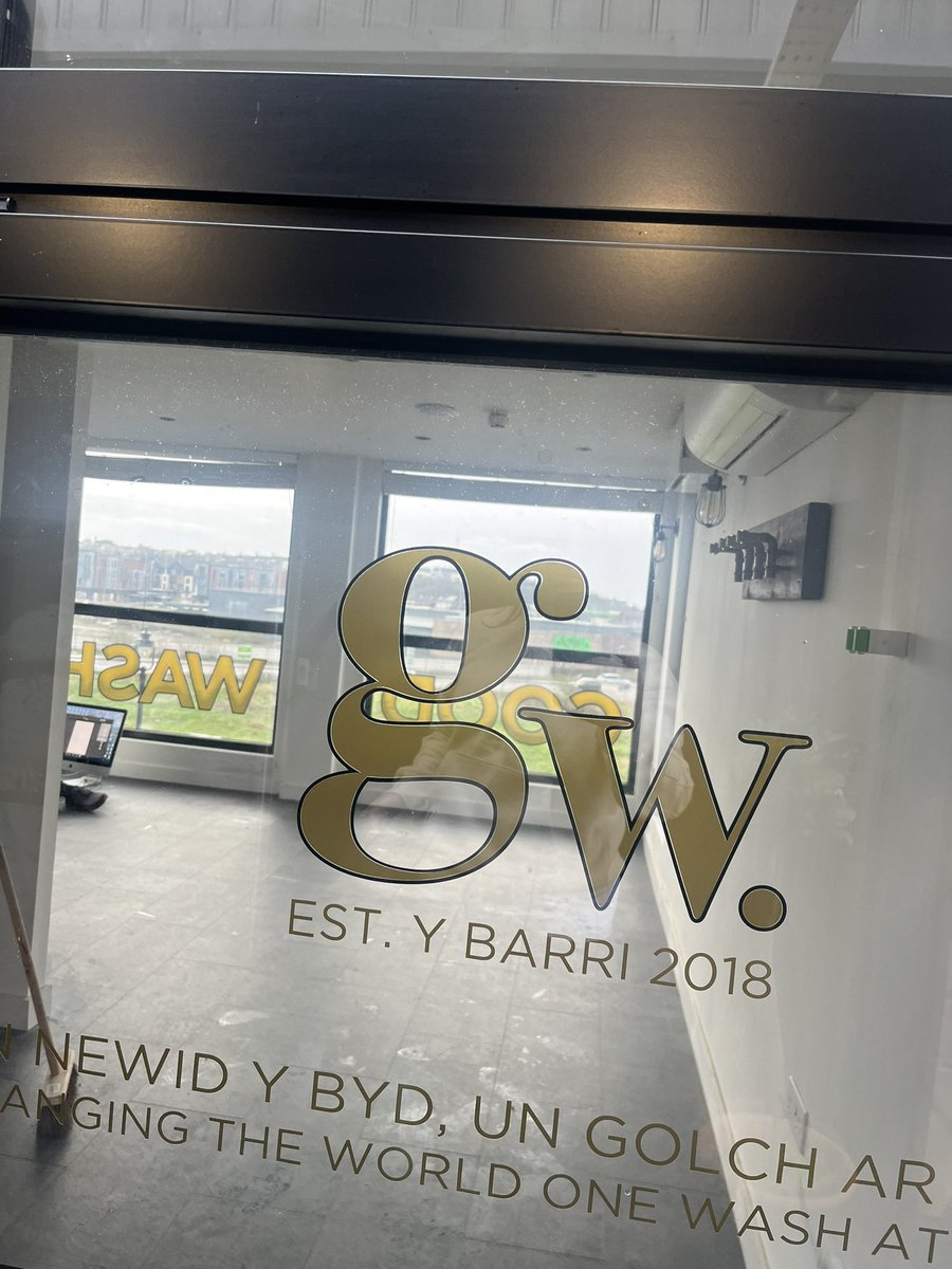 Bitter sweet emotion sweeping up at our very first @TheGoodwashCo office today having outgrown the space over the last 2 years through #Brexit #Covid and #costofliving #ymaohyd Looking forward to 2024 challenges  #notboringatall 🤭 #welshbusiness