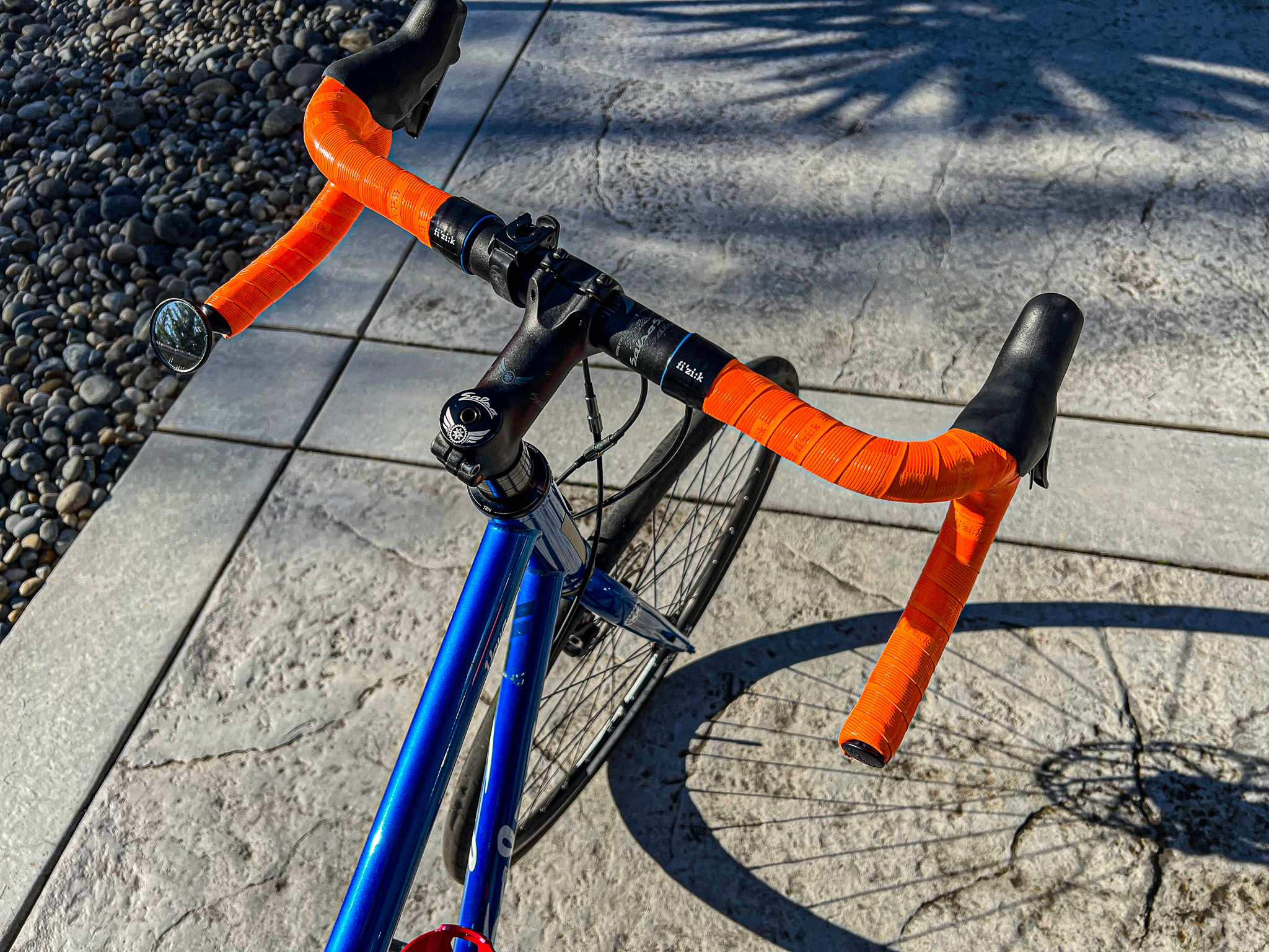 Satnam Singh on X For this year s bike service I opted for bright orange Irn Bru handlebar tape. https t dNzCm2HHsT X