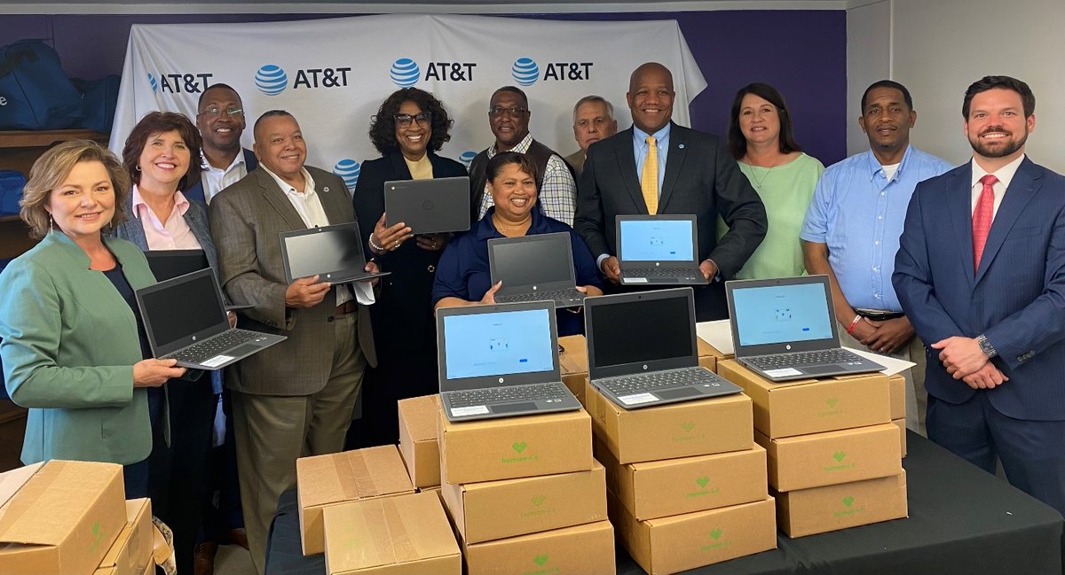 As we kick off 2024, we’re excited to think about all the ways we’ll be collaborating and connecting with our communities throughout Louisiana. Check out a few highlights from 2023 and a sneak peek of where we’re going in 2024. coreconnected.att.com/communication/…