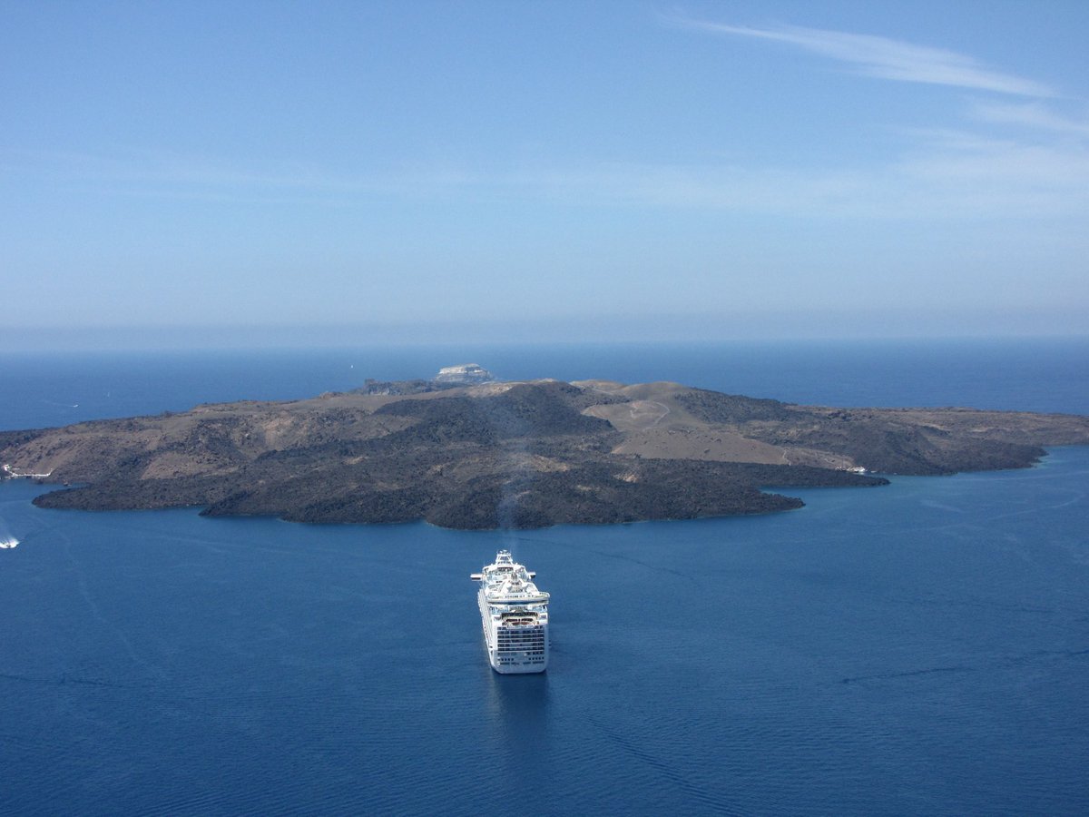 KathyFieldsInfo's tweet photo. ❤️❤️ ❤️ #LoveSunPrincess #TimelessCruises  #TransAtlanticPrincessCruises   @PrincessCruises #ClassicMediterraneanCruises  @KathyFieldsInfo https://t.co/p0pZPhnea4