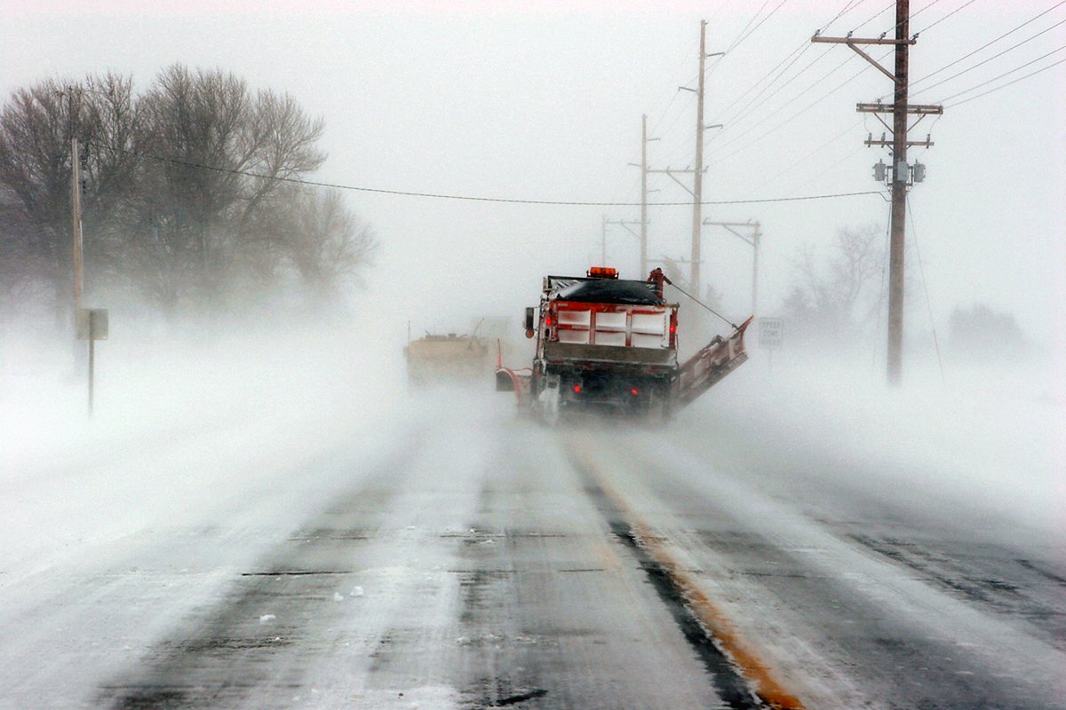 Check out our latest blog on research that is helping Iowa DOT snowplow operators "see" through bad weather.

transportationmatters.iowadot.gov/2024/01/update…