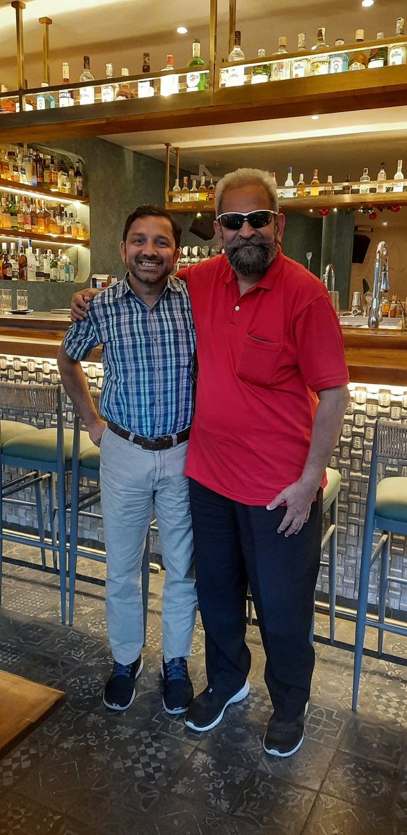 w_karve's tweet photo. #friendship
It was a most enjoyable afternoon with Facebook Friend Prashant at #Murphies #Pune
We had a wonderful time - lively conversation sipping lovely beer 🍺 https://t.co/G56MPLwow0