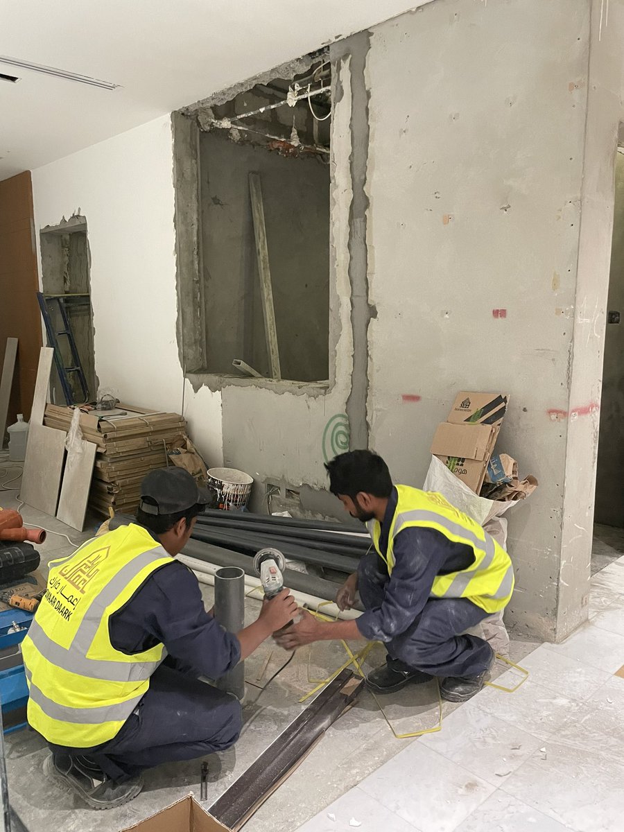 EmaarDaark's tweet photo. ما شاء الله ، من اعمال في الصيانة التابعة لوزارة الت��ليم .. https://t.co/y5QdUItYNd