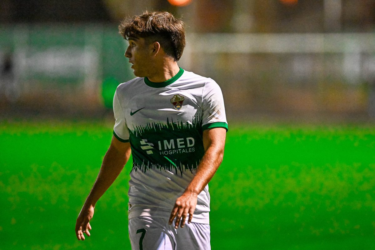 futbolbaseECF's tweet photo. 🟢 0-0 ⚫️ | ⌚️ Min. 87 | ¡Casi Vicent! 🫣

Intervención salvadora del meta rival al disparo en el área de Vicent. 

#ElcheRealRacing | #MuchoElche 💚 https://t.co/wmKAZygmmI