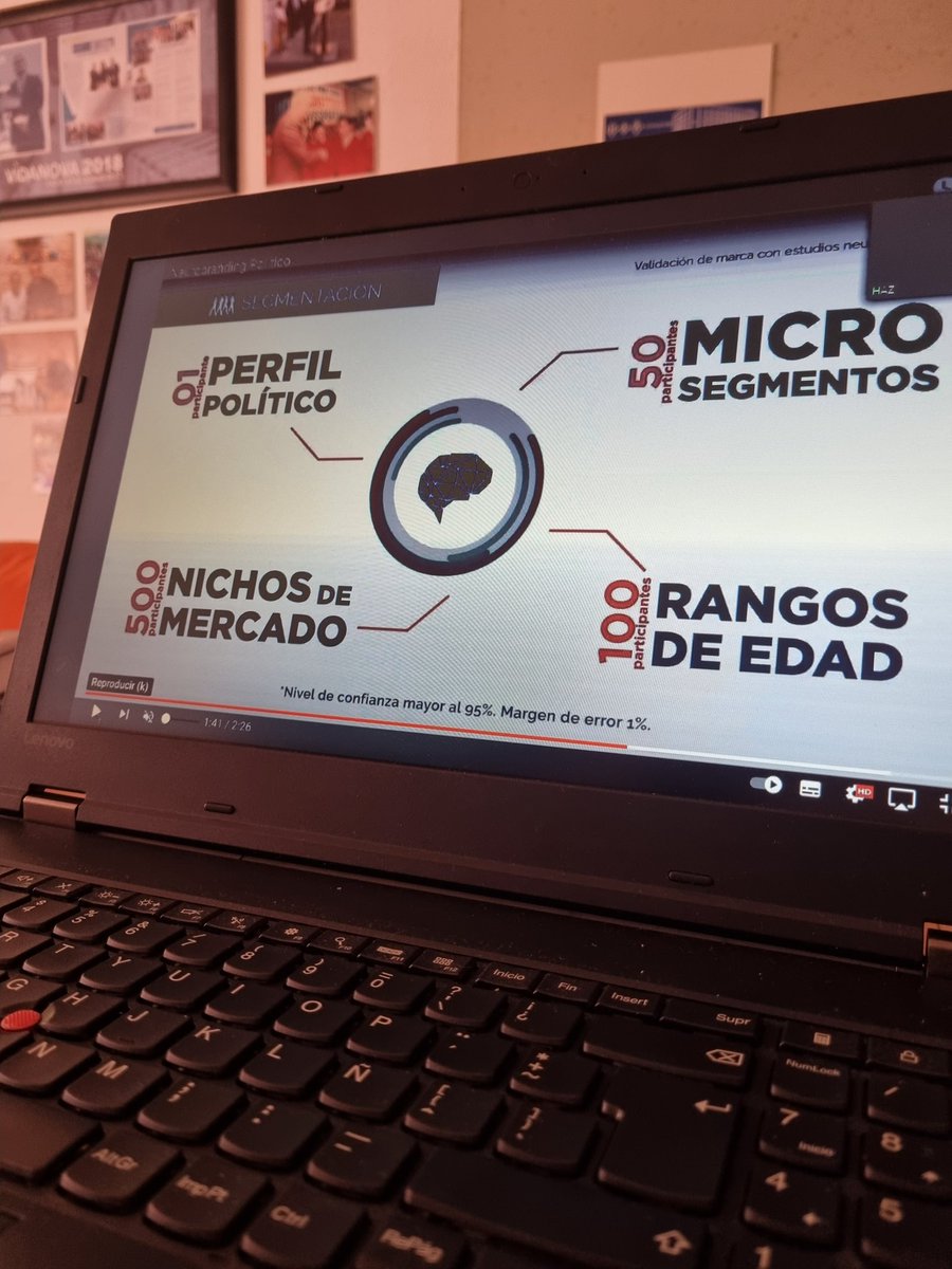 Trabajando ando... ya fueron muchos días de vacaciones, jueves de juntas y presentaciones con clientes potenciales.