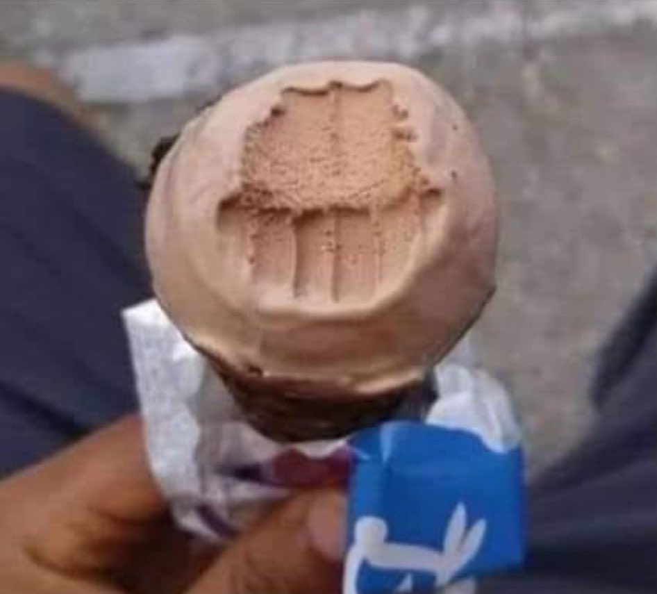 LfcShaunjudge's tweet photo. Bruno Fernandes eating his ice cream... https://t.co/sdu1tlREXP