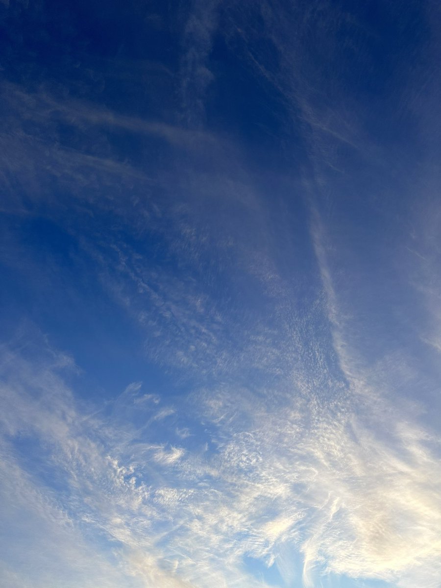 100LHP_'s tweet photo. #clouds #views #photograghy #SunnyDays #photo #Spain https://t.co/yzmyUJRHzX