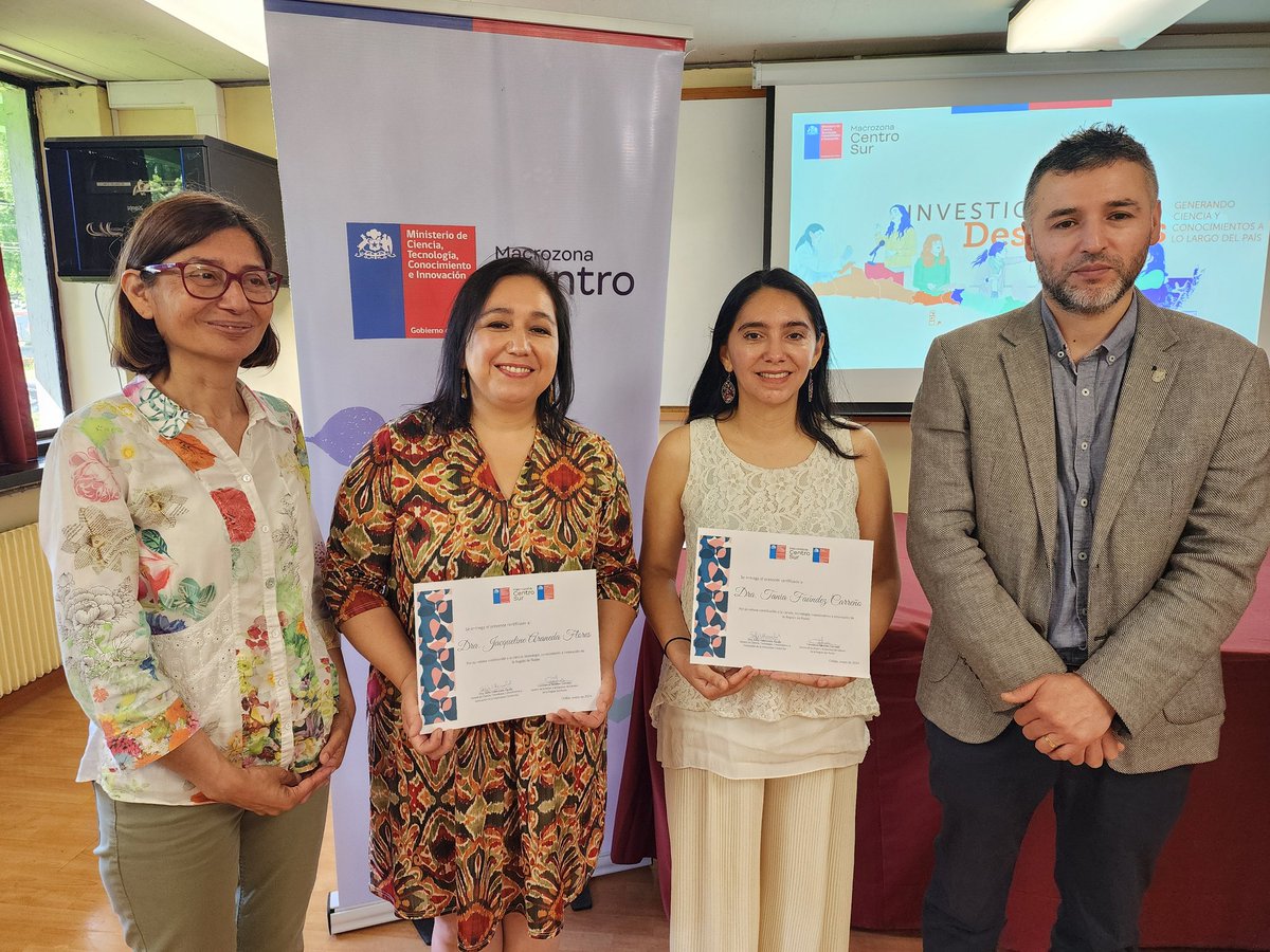 SeremiCienciaB's tweet photo. Es por esto que hoy tuvimos una gran jornada en donde la Seremi @sofia_valenzuel junto a @MMEG_Nuble  Constanza Sánchez reconocieron a destacadas investigadoras de Ñuble.

- Dra.Mónica Montoroy G.
- Dra.María Dolores López B.
- Dra.Jacqueline Araneda F.
- Dra.Tania Faúndez C. https://t.co/wkOcJSgoVG