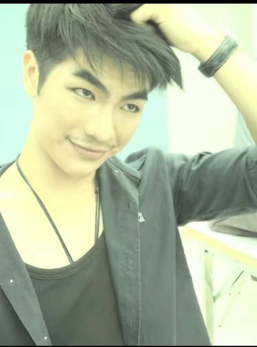 You’ve grown up so much Nong. Im so happy your birthday is finally here🤭

HAPPY BIRTHDAY MILEPHAKPHUM
#MilePhakphum <a href="/milephakphum/">mile phakphum</a>