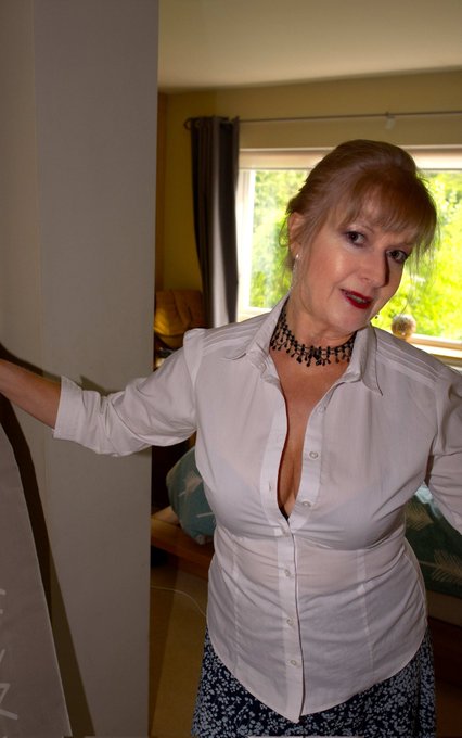 Let's brighten up a grey January evening. https://t.co/HSVVl8Gy09