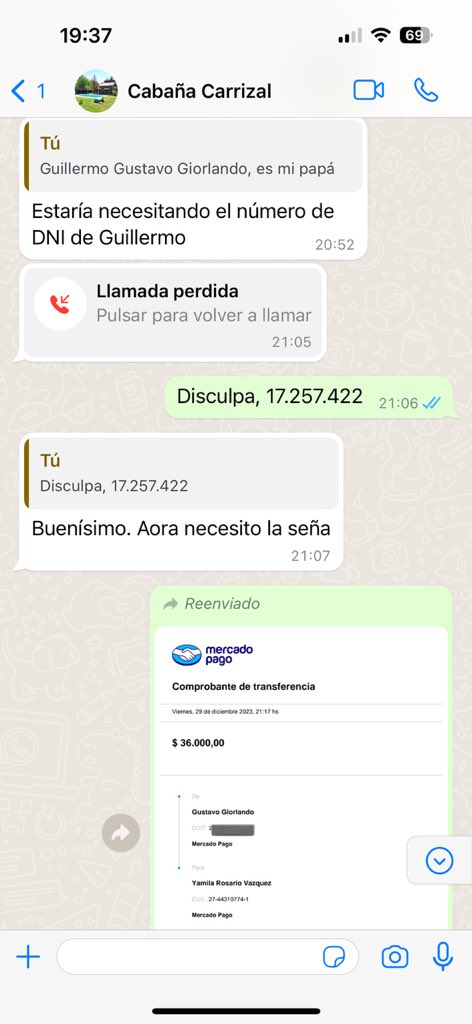 VickyGiorlando's tweet photo. Días después respondió mis mensajes vía Facebook diciendo que no me conocía.

Hicimos la denuncia pero aún no recibimos noticias, compartan para que no le pase a nadie más y que estas “personas” no se aprovechen más del trabajo de los demás. https://t.co/Hv1BnqRHYq