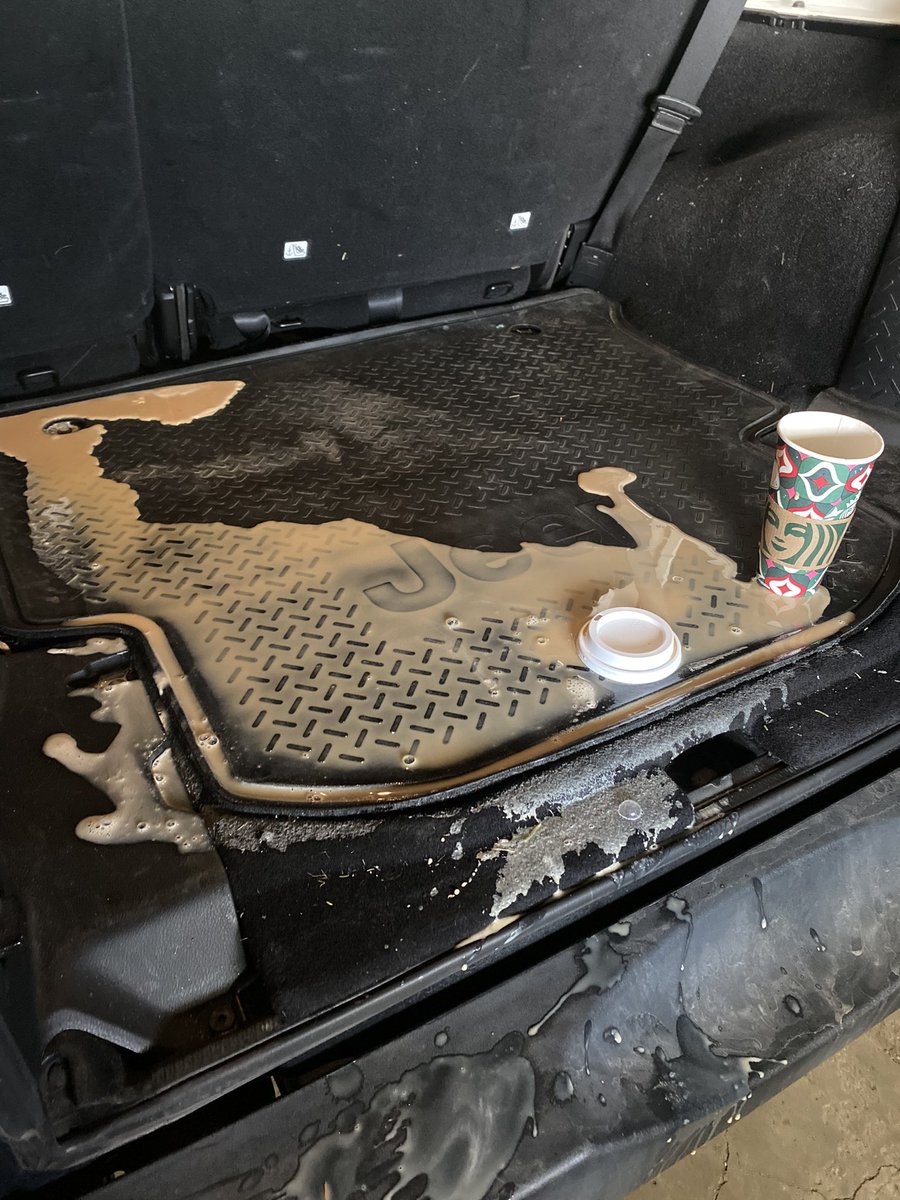 Tara Capouch tweet media