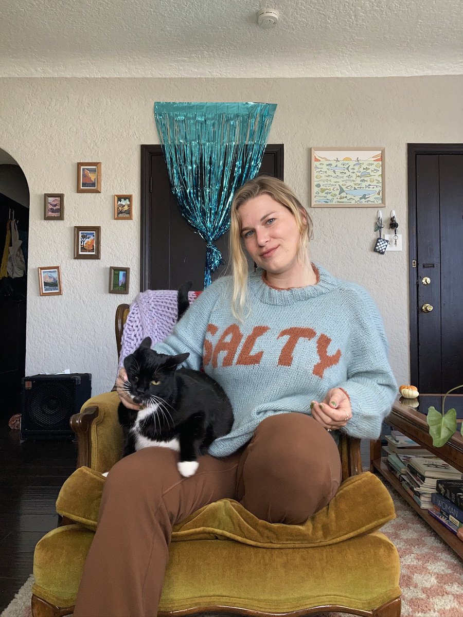 chesseaa's tweet photo. aiming for more vaguely marine biology themed knits in 2024 https://t.co/WDmlOofLGj