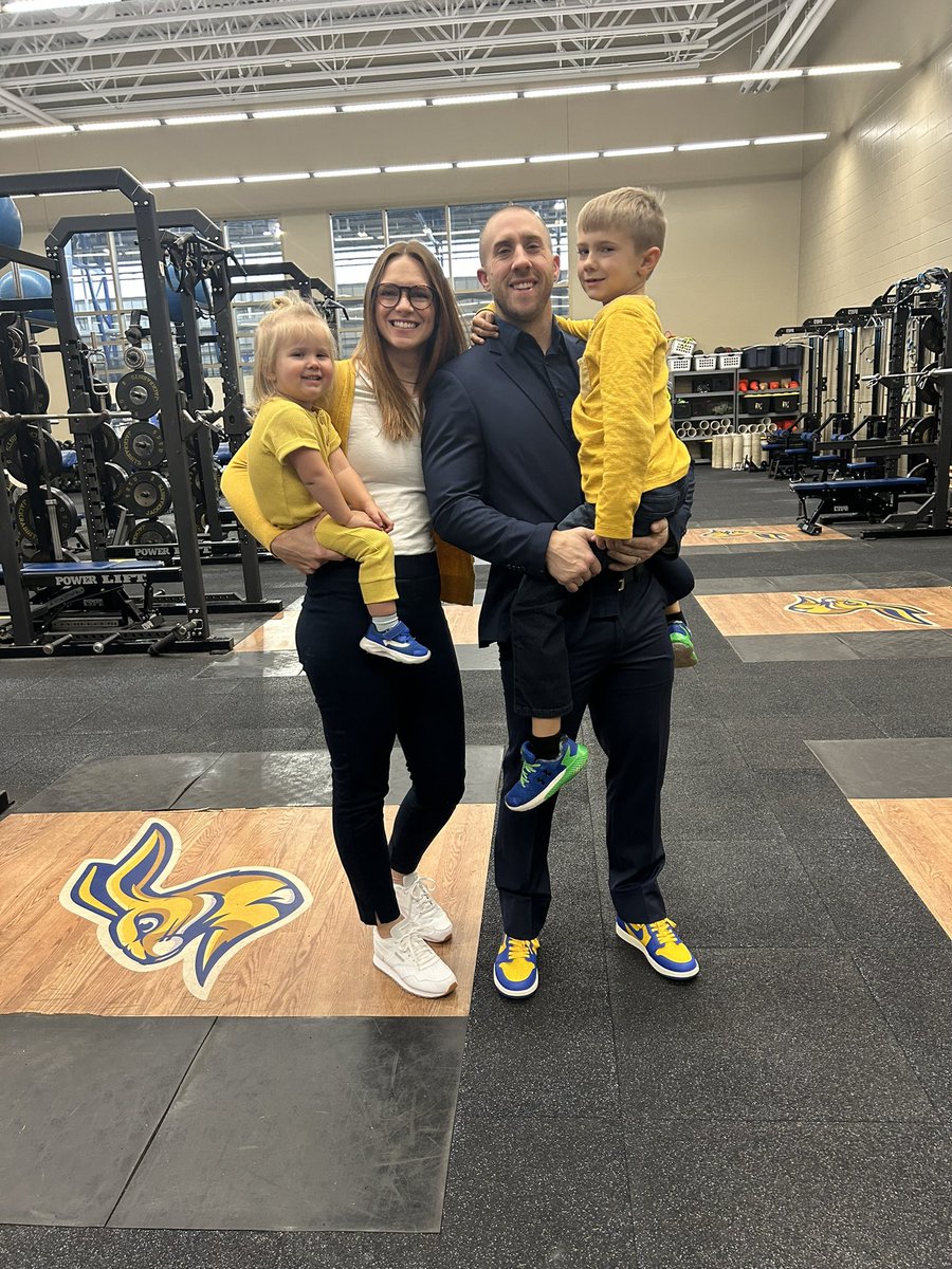 jacobs1585's tweet image. On my worst day, you ain’t got it better than me. Frisco bound with the family and fellas. Jacks by a million. 
#focusfinish