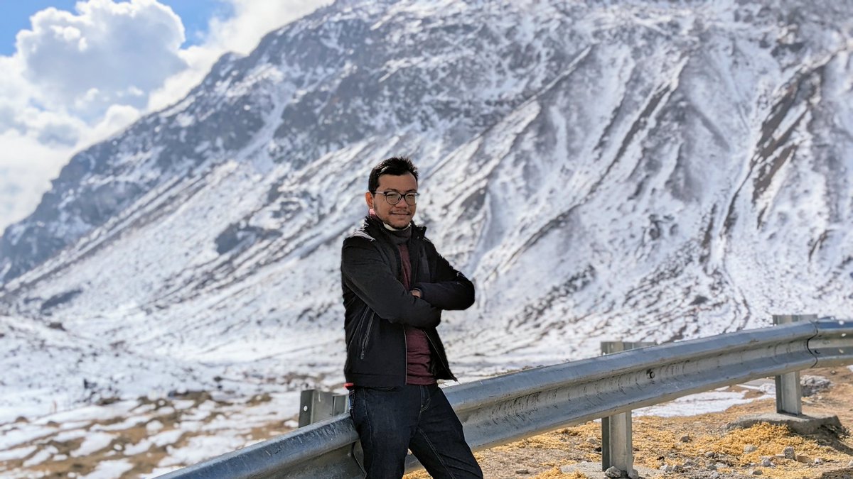 kwmta7's tweet photo. Reaching new heights of wonder at Zero Point, Lachung, Sikkim at 16,000 ft – where the air is thin, but the memories are boundless. https://t.co/Ko1aRjmX7Q