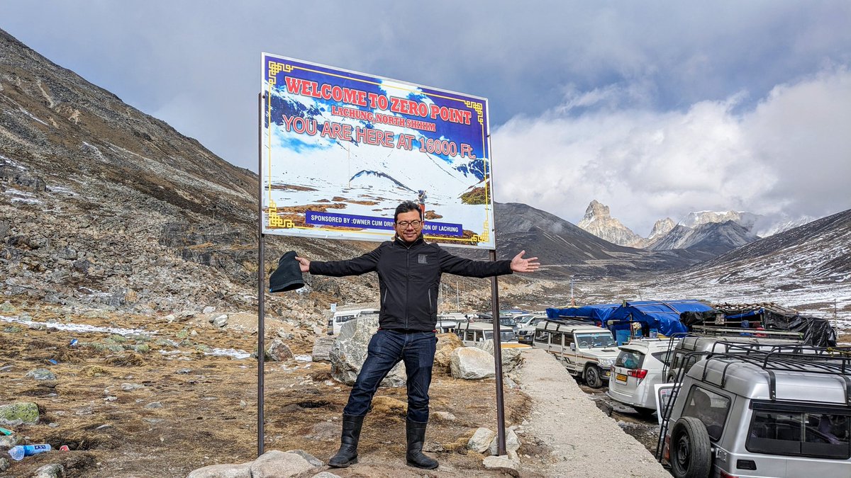 kwmta7's tweet photo. Reaching new heights of wonder at Zero Point, Lachung, Sikkim at 16,000 ft – where the air is thin, but the memories are boundless. https://t.co/Ko1aRjmX7Q