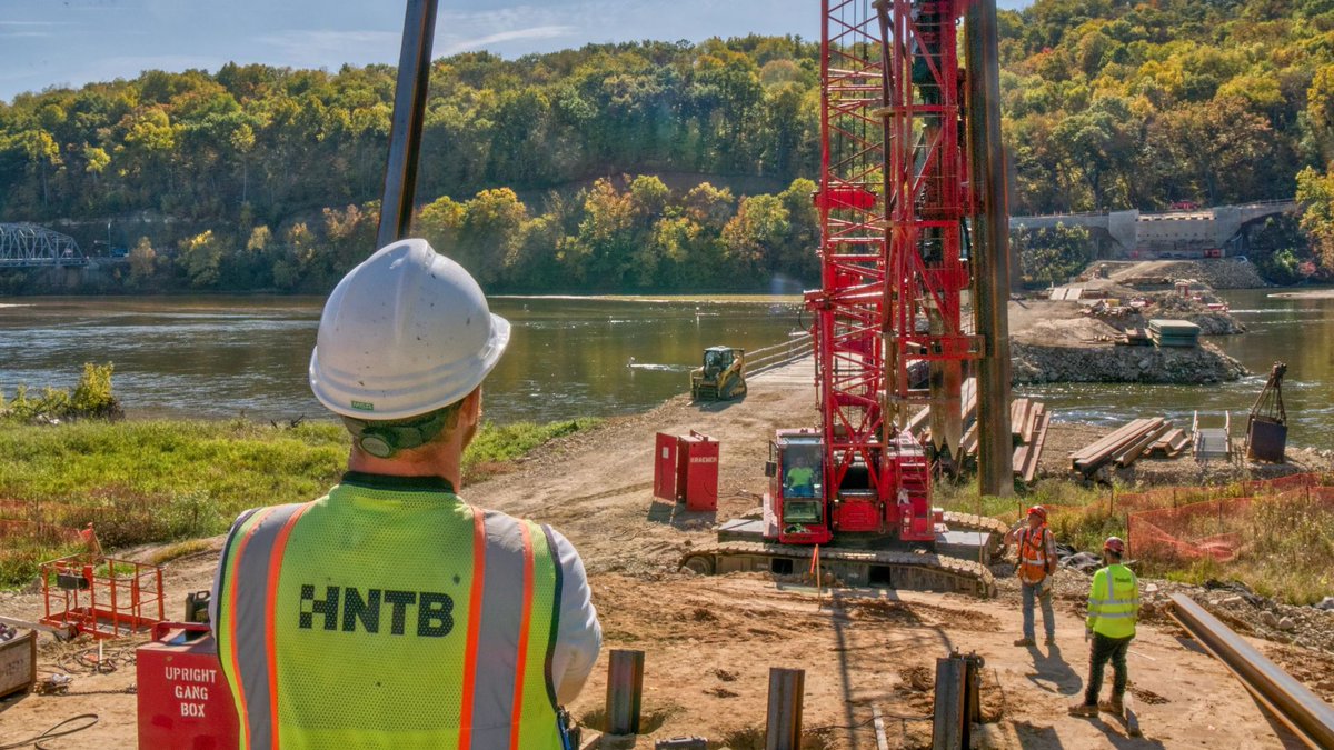 HNTBCorp's tweet photo. Collaborating with the @WisconsinDOT, HNTB is currently helping deliver the first #designbuild infrastructure project for the state of Wisconsin.

Learn more about the #bridge replacement initiative that is restoring connection, improving safety and setting a new precedent for WisDOT’s future use of alternative delivery:  https://t.co/BJ1d9FSSpM