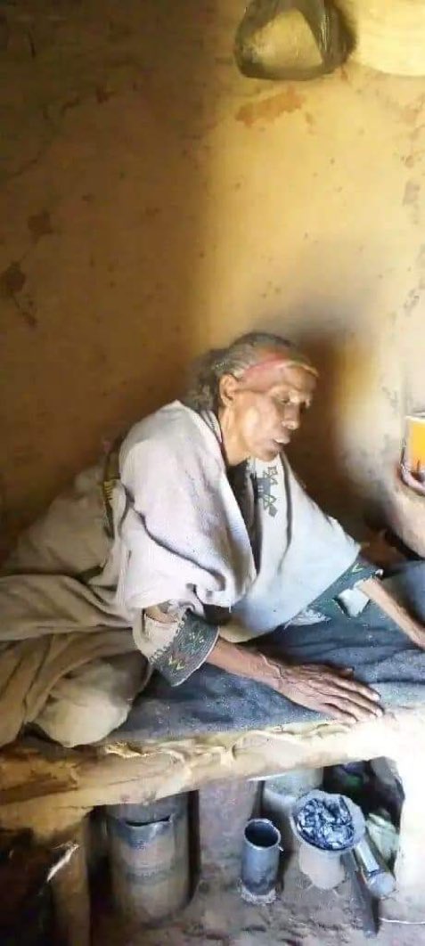 Hili1421's tweet photo. The risk of hunger is increasing rapidly in Samre district
The people of Samre woreda are facing death and disease due to severe hunger the woreda administration said
According to Samre Woreda Chief Administrator Berhanu Mehari five stations namely Nebar Hadnet #TigrayFamine @UN https://t.co/z6xYFeEHlF