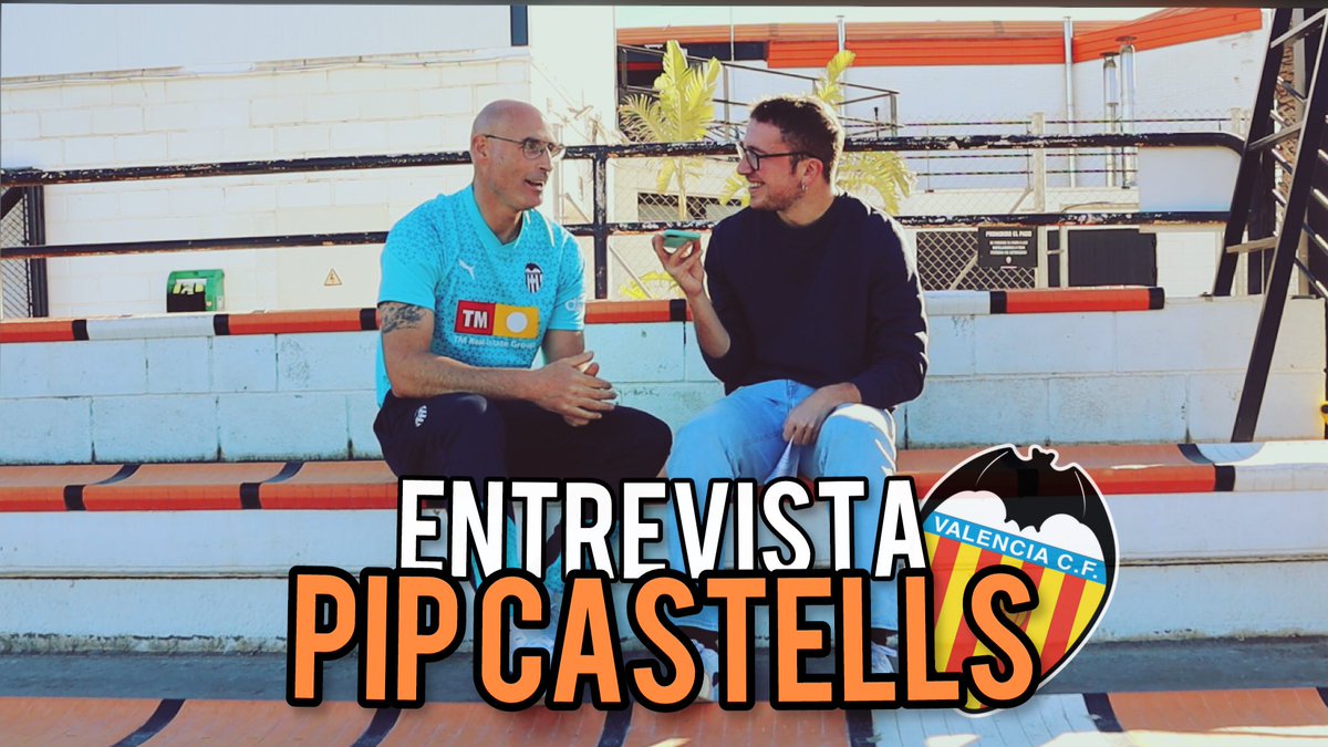 loreen_mu's tweet photo. Nou vídeo!🦇 Expectatives, els valors en el món del futbol, i la importància de l'equip🫂

@PipCastells4 ens parla de la seua experiència  com a jugador en països com Grècia🇬🇷 o Itàlia🇮🇹 i el seu pas pel València🦇 com a jugador🏃🏻‍♂️i com a entrenador👨🏻‍🏫 

➡️https://t.co/KSxYDI5Z16⬅️ https://t.co/nJNax8ewbs